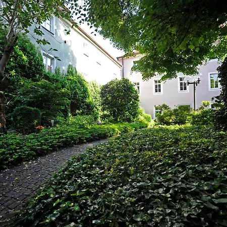 Gaestehaus Der Katholischen Akademie Řezno