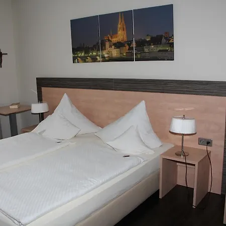 Gaestehaus Der Katholischen Akademie Řezno