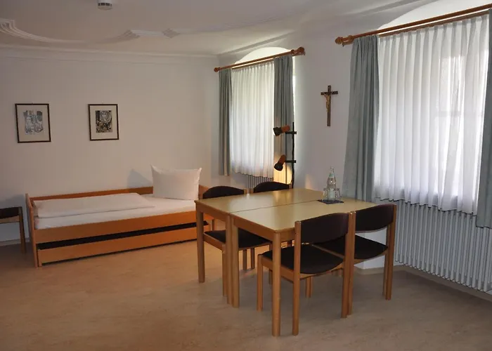 Hotel Gaestehaus Der Katholischen Akademie 3*